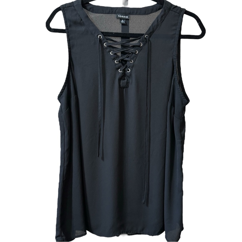 TORRID Harper Georgette Lace Up Sleeveless Blouse Women's Size 0 (Medium) Black
